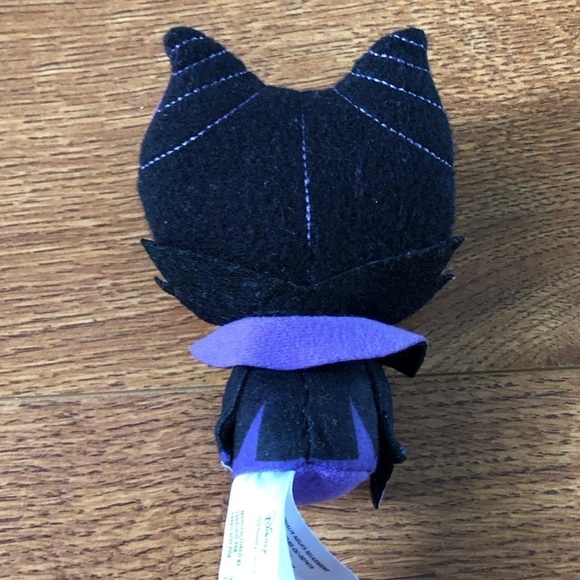 Funko x Disney Villain Maleficent mini figure stuffed plush - Picture 3 of 3